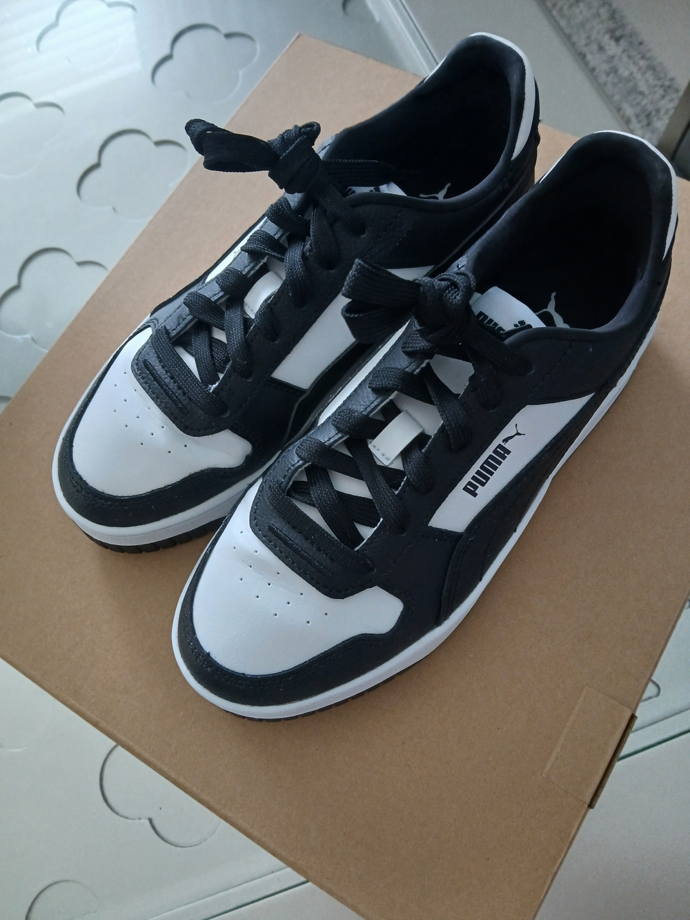 PUMA Women's Black/White Low-Top Sneakers
